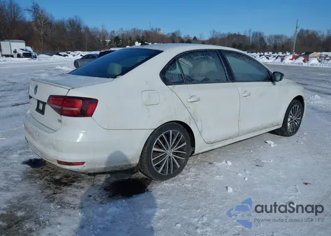 2016 Volkswagen Jetta 1.8T Sport из США, поврежденный, VIN 3VWB17AJXGM272789